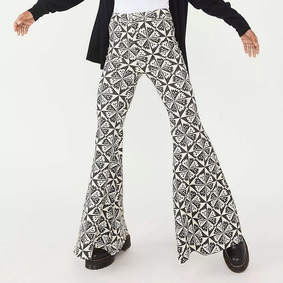 Free People Pants - We the free free people Just Float On Printed Flare Jeans size 27